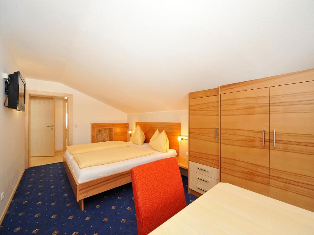 Pension Bergkristall Heiligenblut Room photo