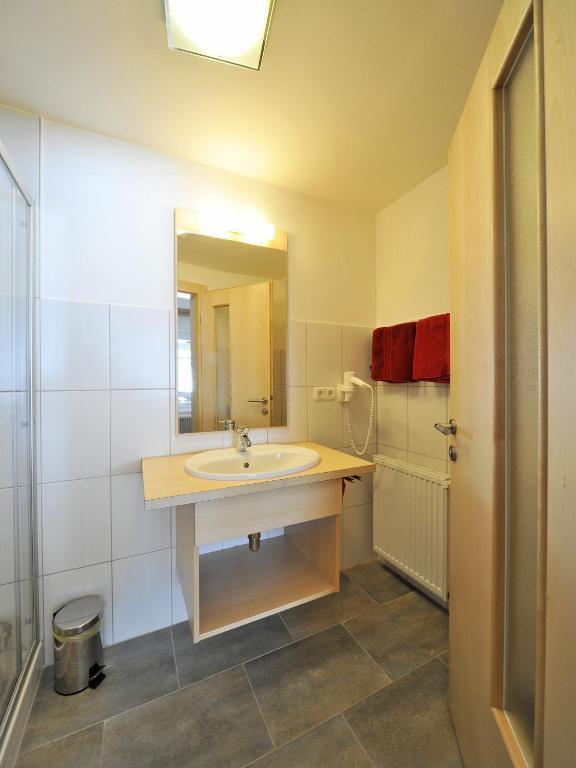 Pension Bergkristall Heiligenblut Room photo