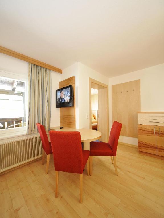 Pension Bergkristall Heiligenblut Room photo