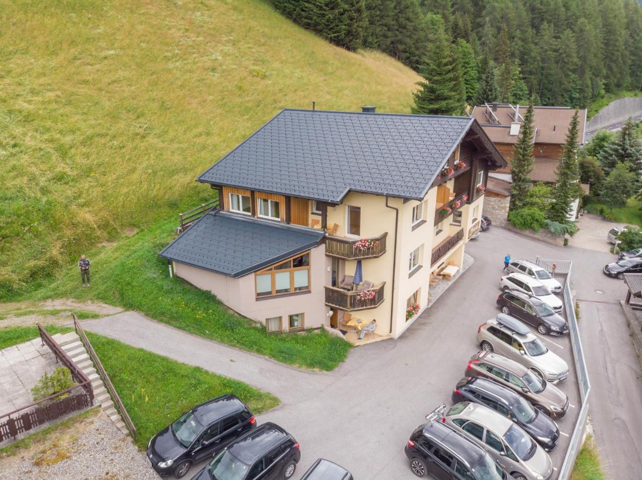 Pension Bergkristall Heiligenblut Exterior photo