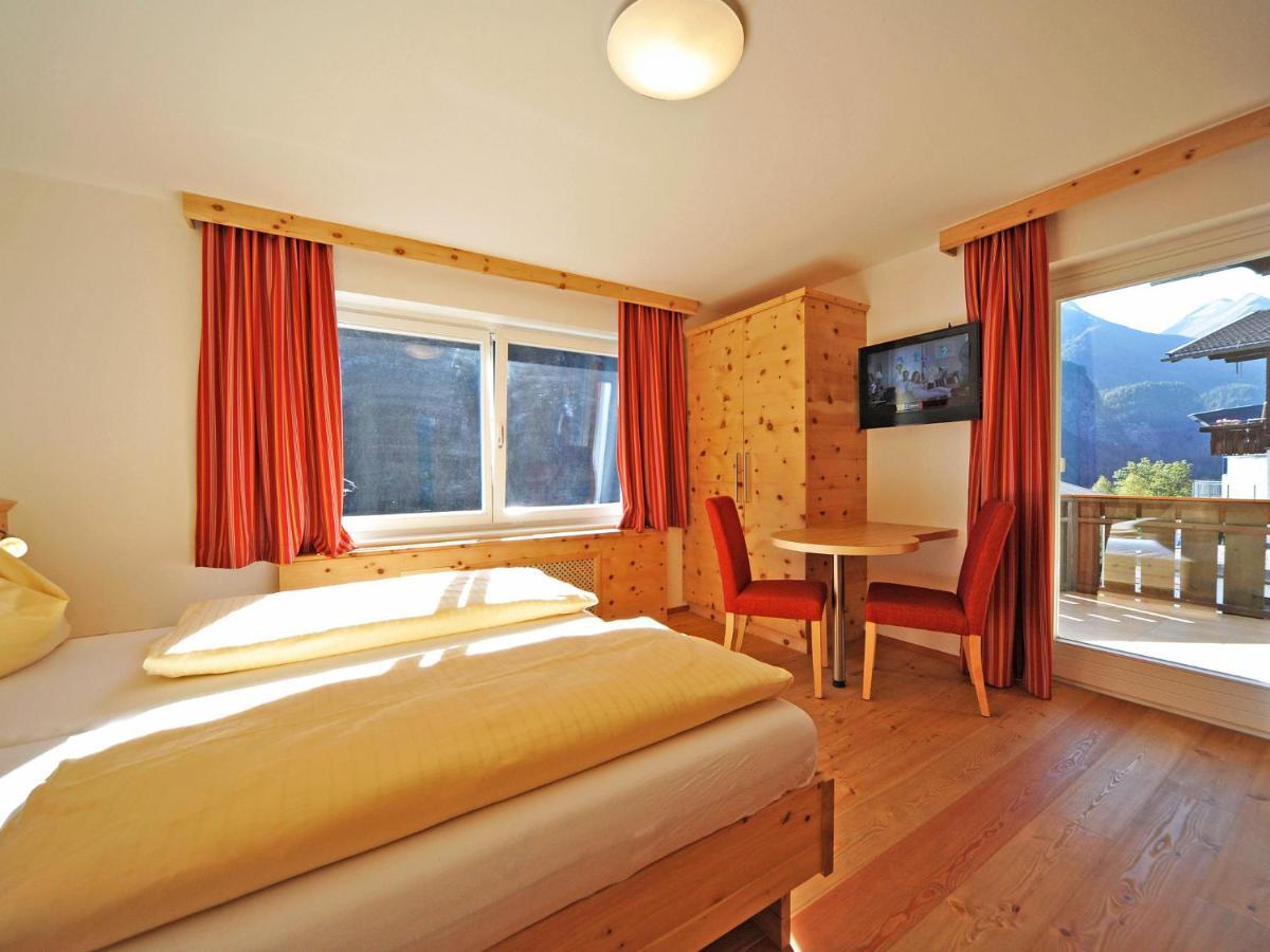 Pension Bergkristall Heiligenblut Room photo